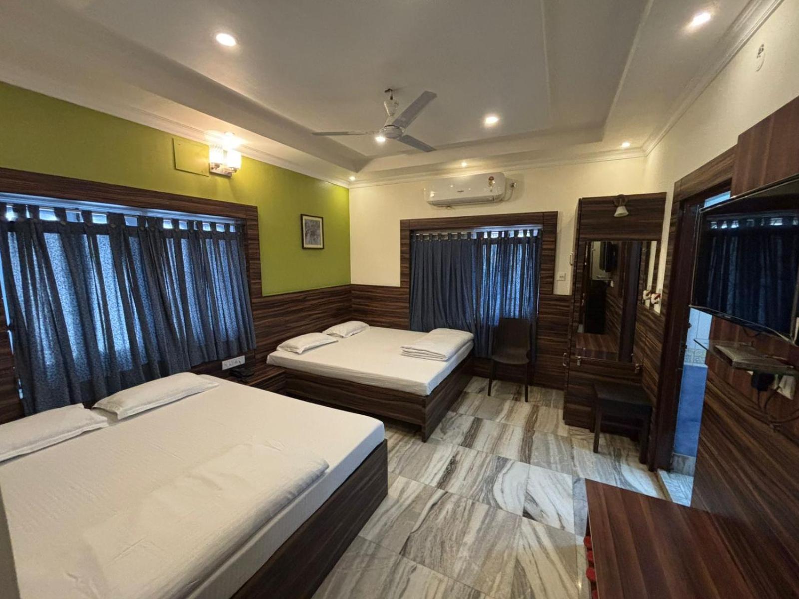 Om Sai Villa Guesthouse كولكاتا المظهر الخارجي الصورة