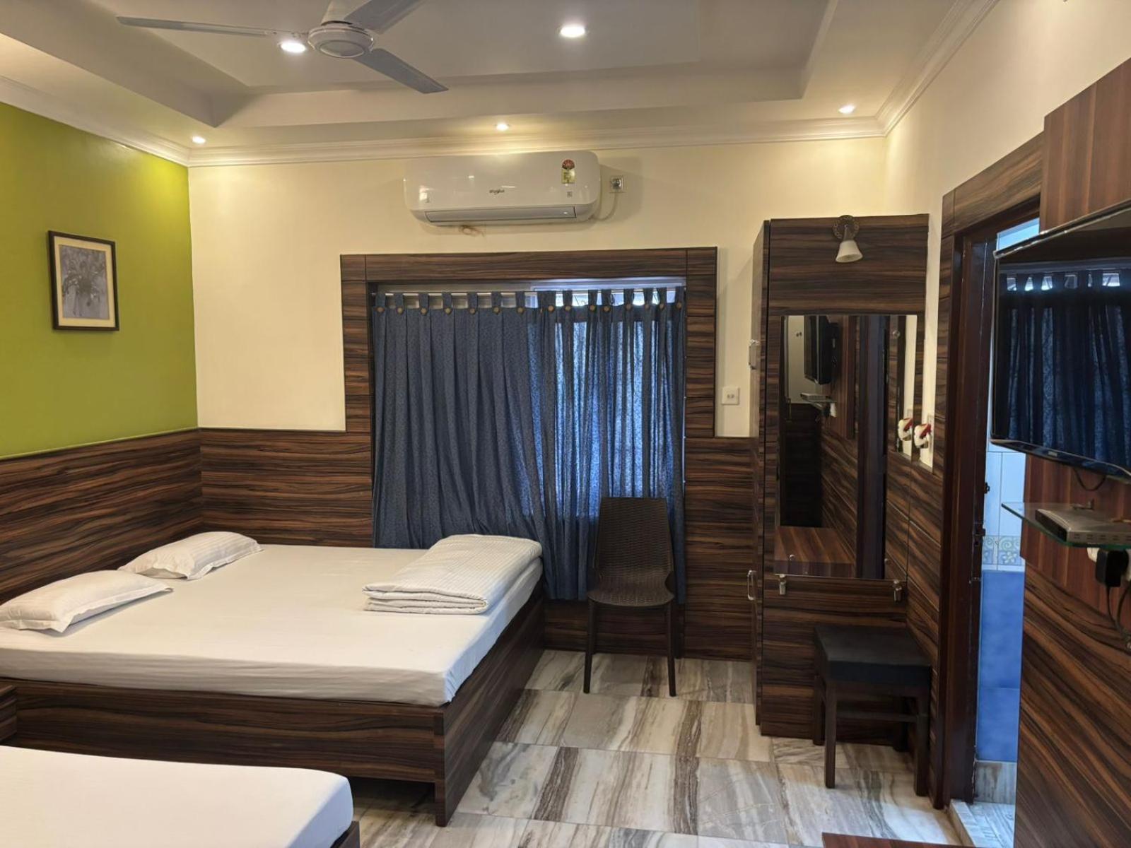 Om Sai Villa Guesthouse كولكاتا المظهر الخارجي الصورة