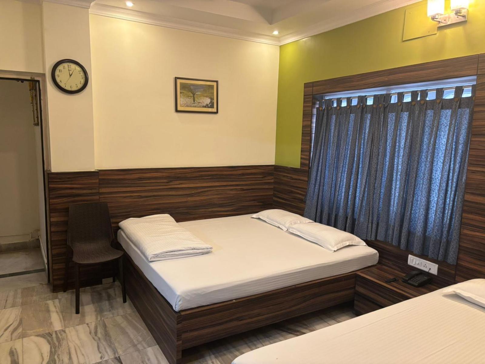 Om Sai Villa Guesthouse كولكاتا المظهر الخارجي الصورة